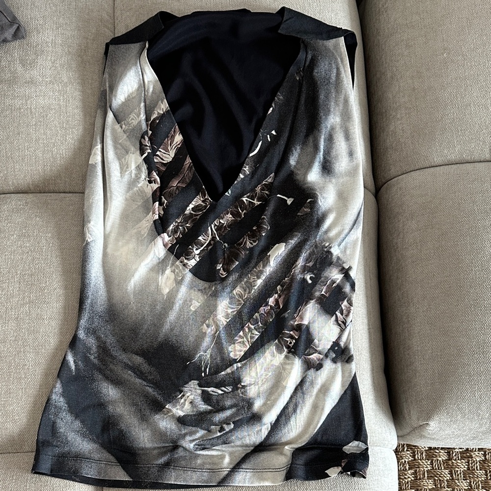 Jean Pierre Elegant Black and Cream Tank Top